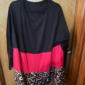 Colorblock Leopard Hem Tunic Top - Black & Red